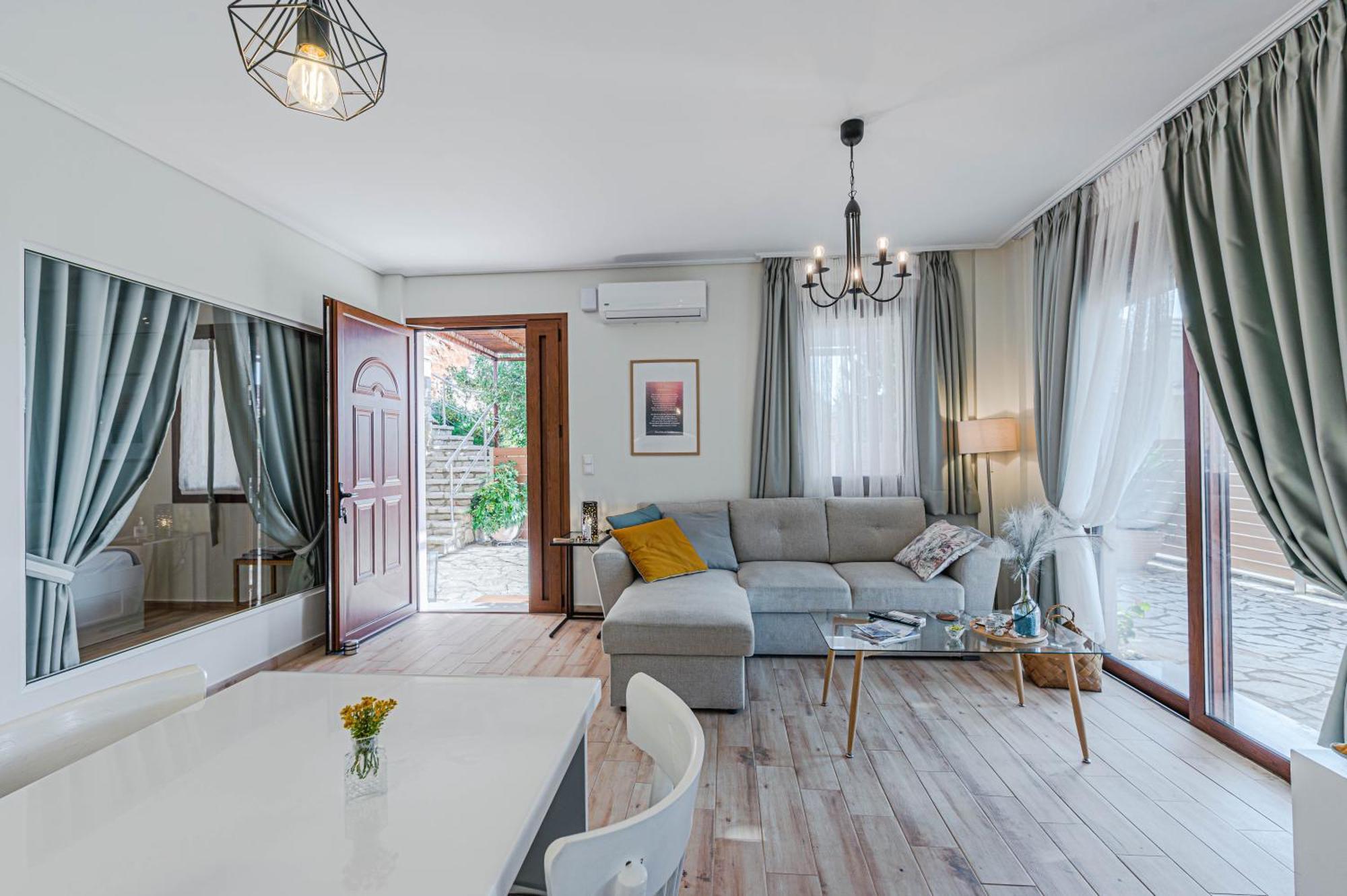 Paralio Astros Beachfront Suite Xiropigado Exterior foto