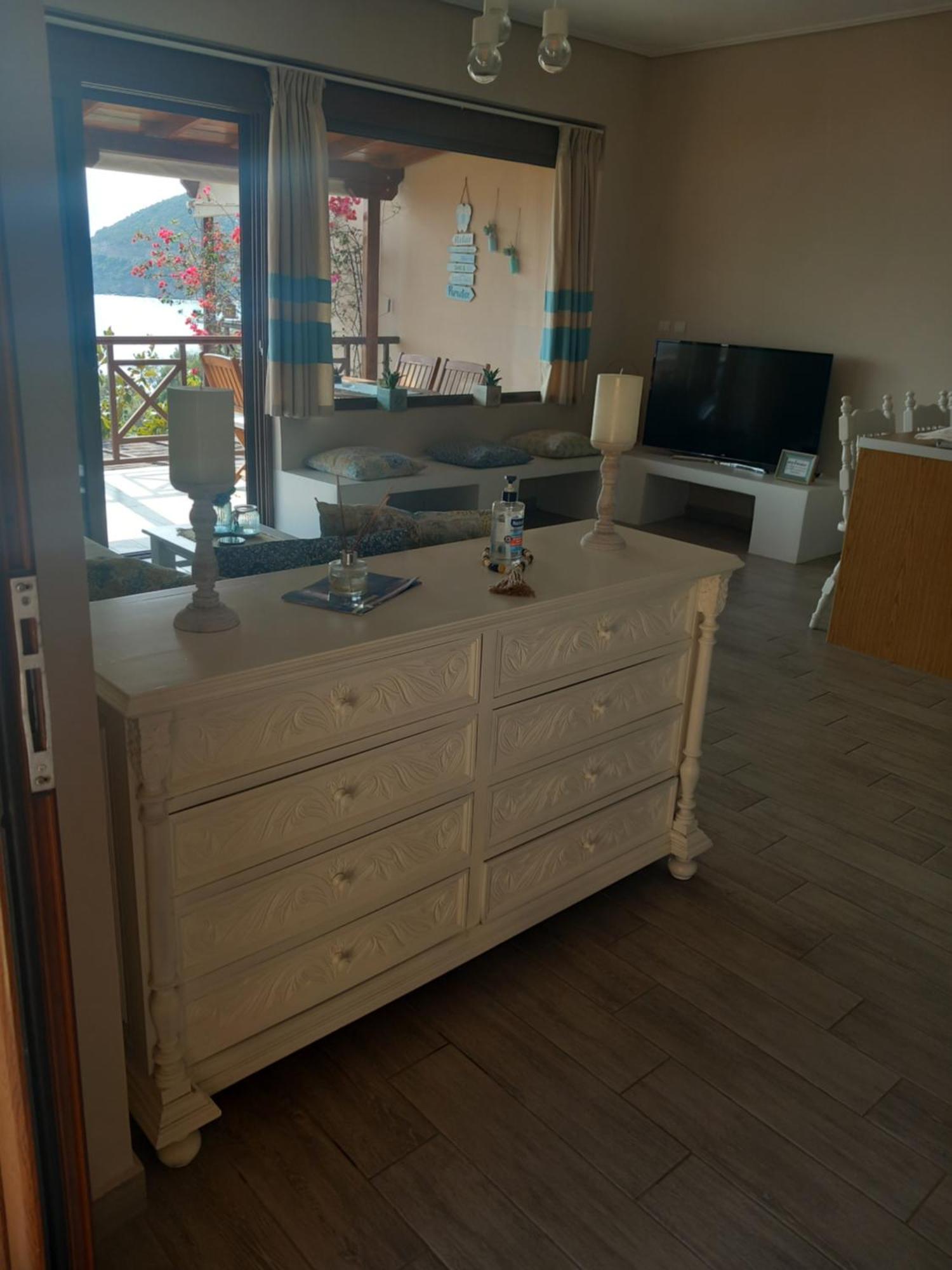 Paralio Astros Beachfront Suite Xiropigado Quarto foto