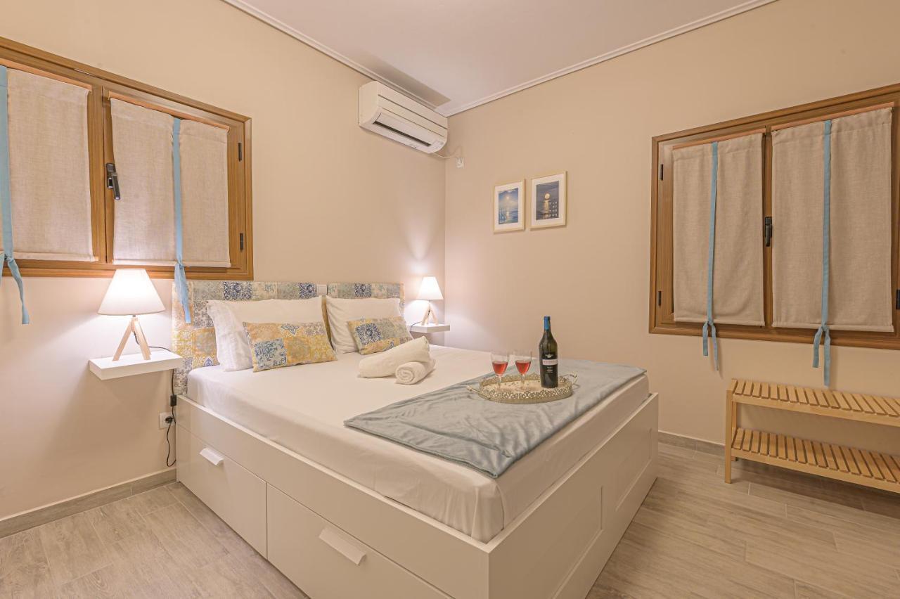 Paralio Astros Beachfront Suite Xiropigado Exterior foto